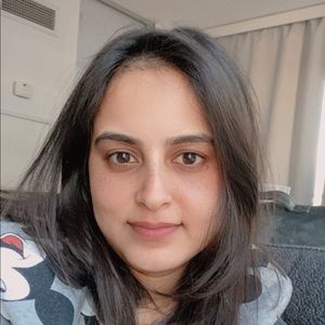 Meet your Posher, Zehra